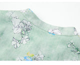 ชุดกี่เพ้าลายดอกไม้ Lakeside Floret