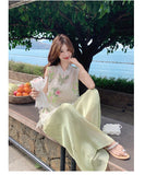 มอนาร์ช ชุดกี่เพ้าสองชิ้นลายสีเขียว